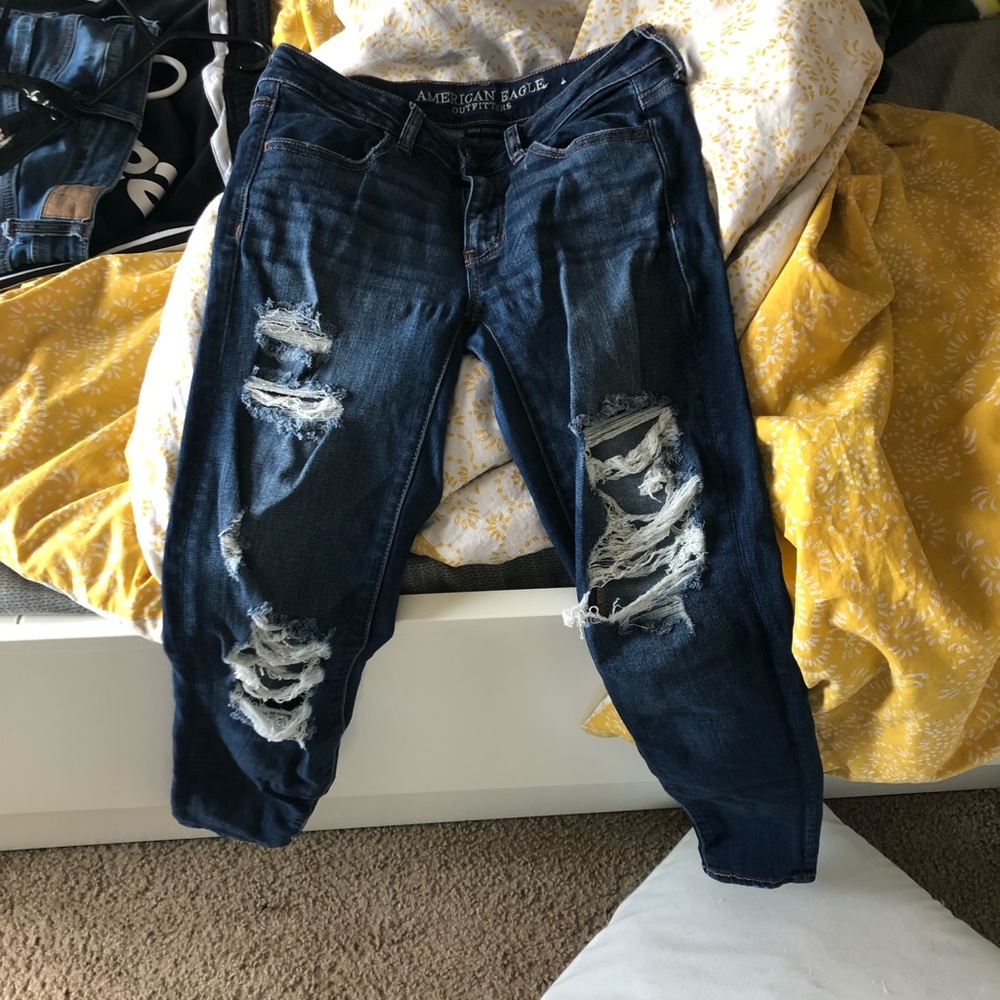 american eagle ripped jeans